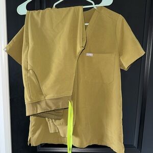 Olive Green FIGS Set